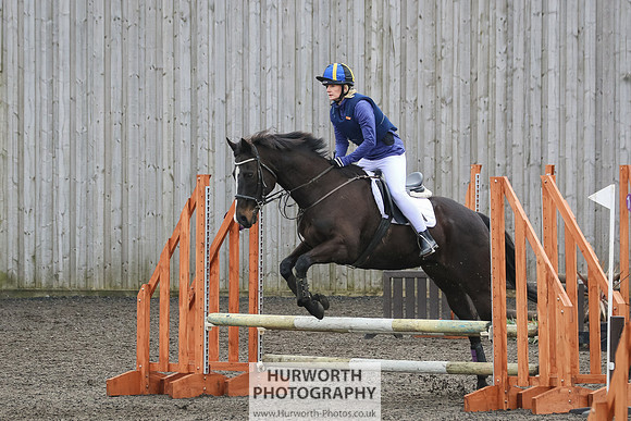 Hurworth ShowCross 160