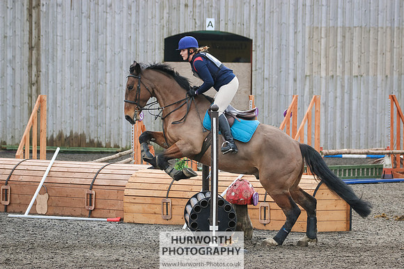 Hurworth ShowCross 185