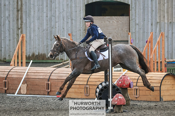 Hurworth ShowCross 255