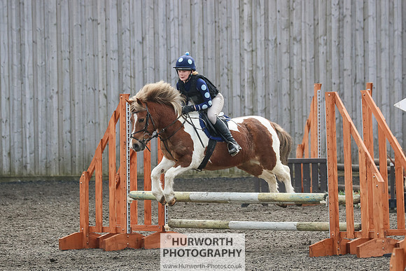 Hurworth ShowCross 270
