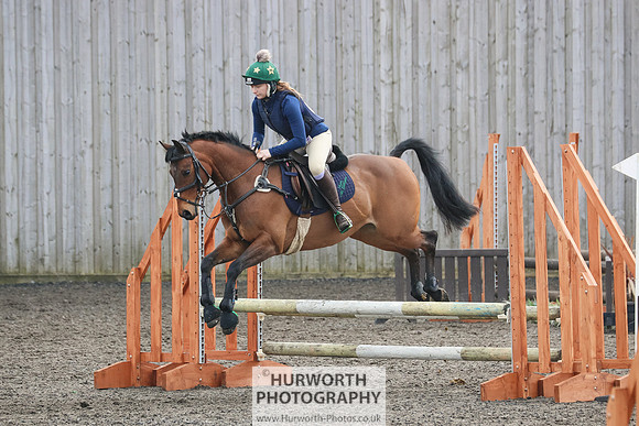 Hurworth ShowCross 301