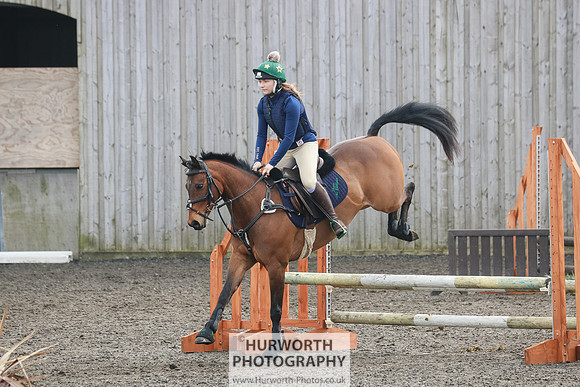 Hurworth ShowCross 302