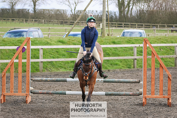 Hurworth ShowCross 305