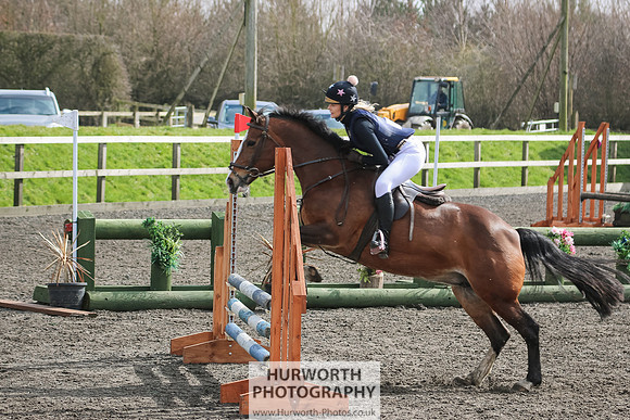 Hurworth ShowCross 322