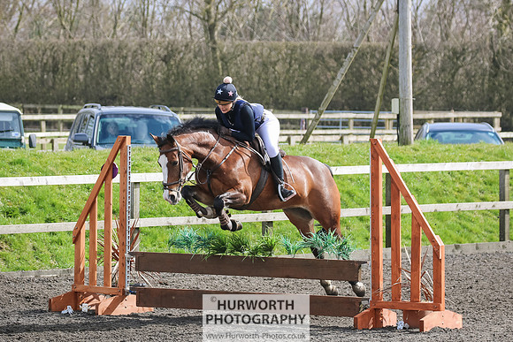 Hurworth ShowCross 324