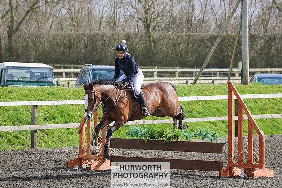 Hurworth ShowCross 325