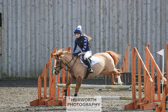 Hurworth ShowCross 345