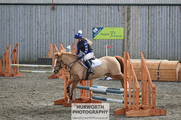 Hurworth ShowCross 350