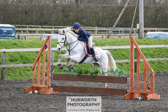 Hurworth ShowCross 385