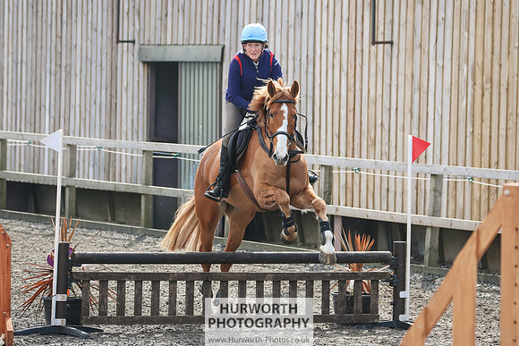 Hurworth ShowCross 406