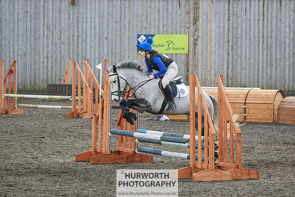 Hurworth ShowCross 425