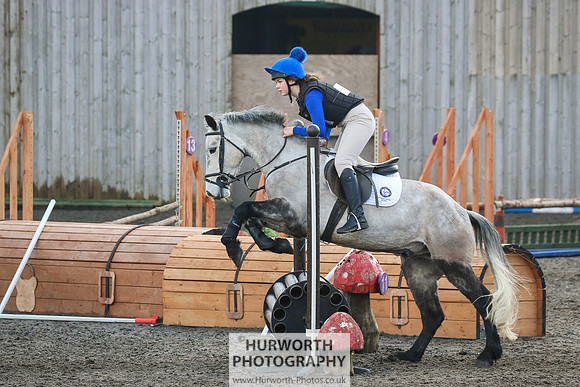 Hurworth ShowCross 430
