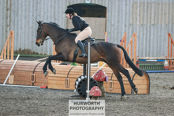 Hurworth ShowCross 444