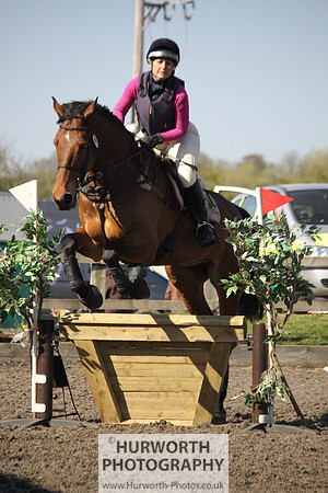 Hurworth Good Friday Show Cross 059