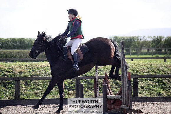 Hurworth Good Friday Show Cross 046