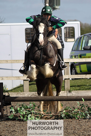 Hurworth Good Friday Show Cross 060