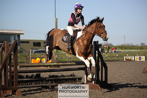 Hurworth Good Friday Show Cross 018