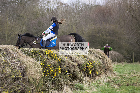 Hurworth Hunt Hedge Hop 083