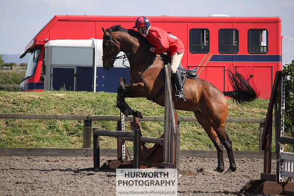 Hurworth Good Friday Show Cross 220