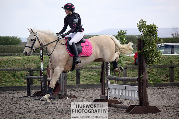 Hurworth Good Friday Show Cross 074