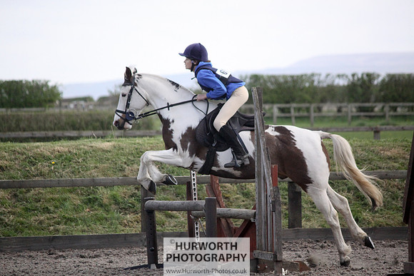 Hurworth Good Friday Show Cross 085