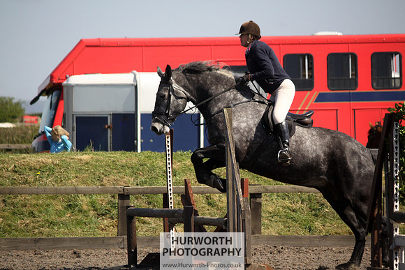 Hurworth Good Friday Show Cross 096