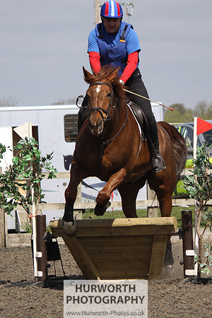 Hurworth Good Friday Show Cross 096