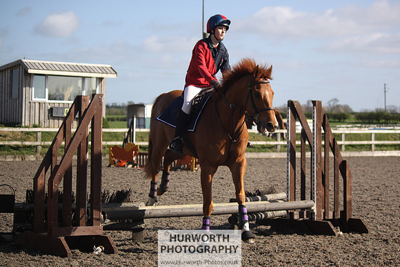 Hurworth Good Friday Show Cross 014