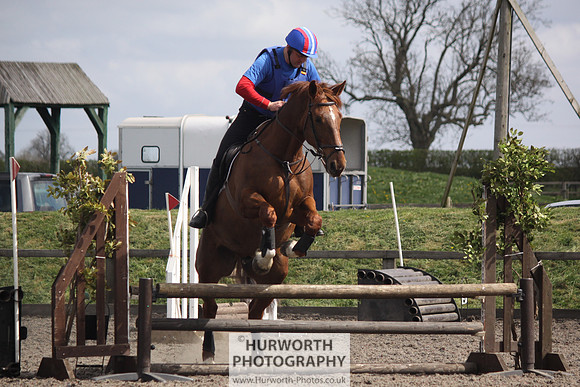 Hurworth Good Friday Show Cross 035