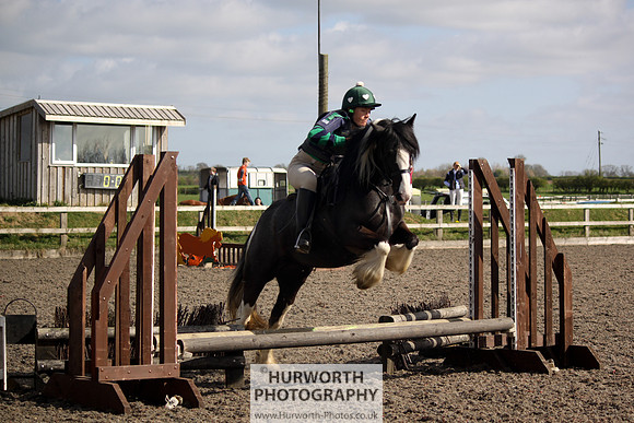 Hurworth Good Friday Show Cross 056