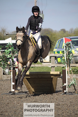 Hurworth Good Friday Show Cross 083