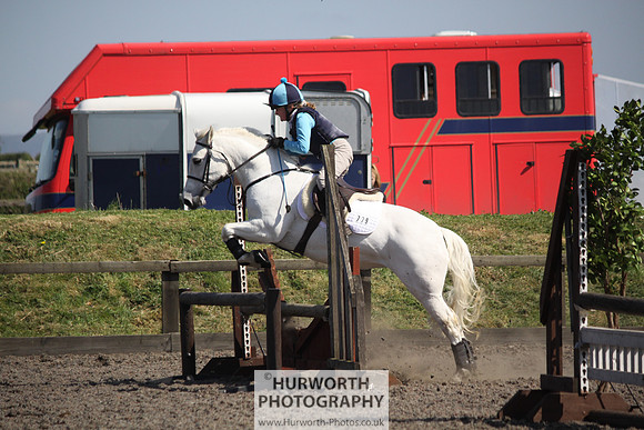 Hurworth Good Friday Show Cross 071
