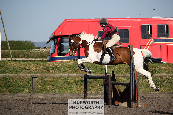 Hurworth Good Friday Show Cross 052