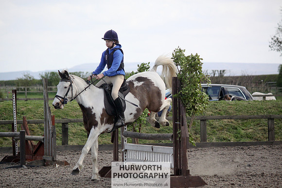 Hurworth Good Friday Show Cross 082