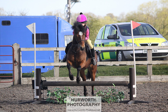 Hurworth Good Friday Show Cross 011