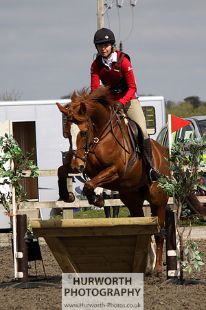 Hurworth Good Friday Show Cross 018