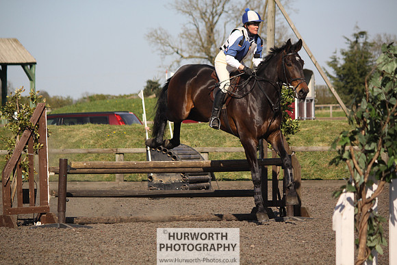 Hurworth Good Friday Show Cross 012