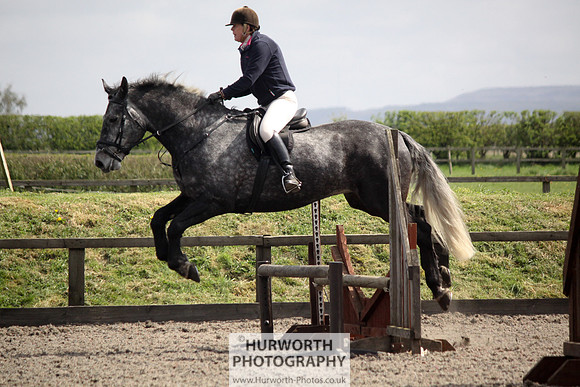 Hurworth Good Friday Show Cross 053
