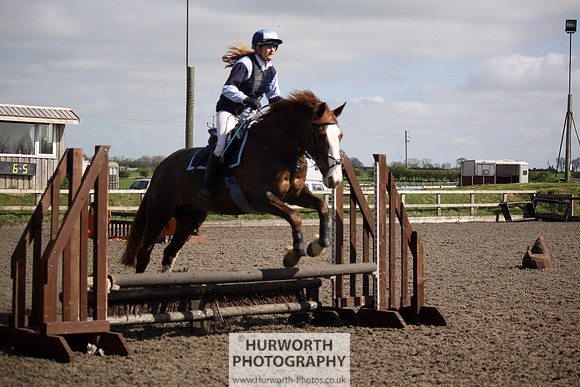 Hurworth Good Friday Show Cross 030