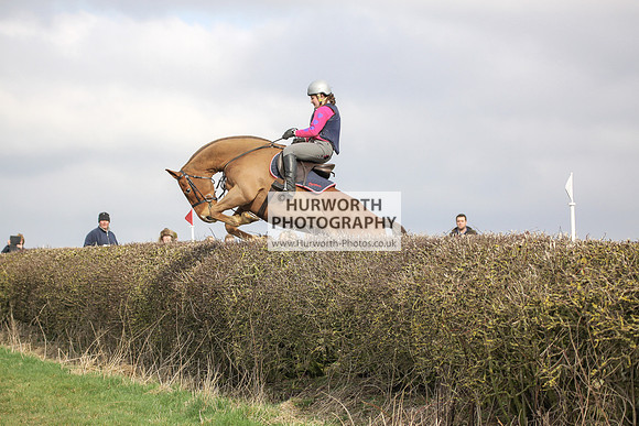 Hurworth Hunt Hedge Hop 037