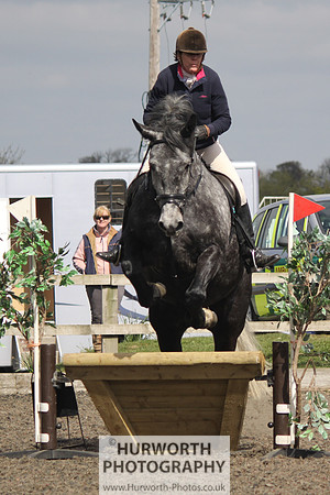 Hurworth Good Friday Show Cross 056