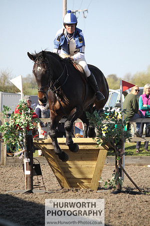 Hurworth Good Friday Show Cross 015