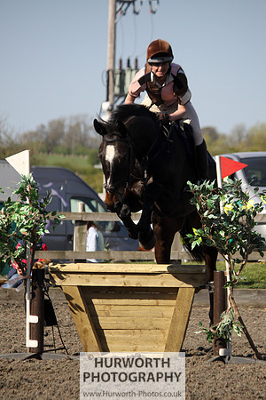 Hurworth Good Friday Show Cross 043