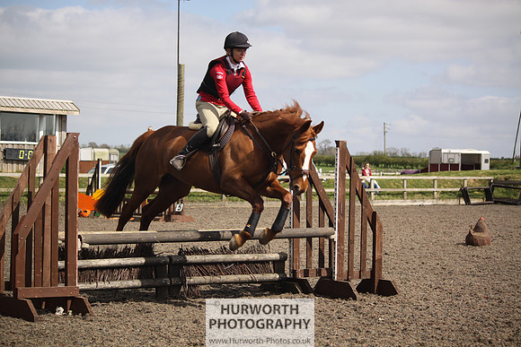Hurworth Good Friday Show Cross 011