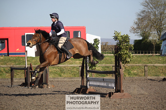 Hurworth Good Friday Show Cross 049