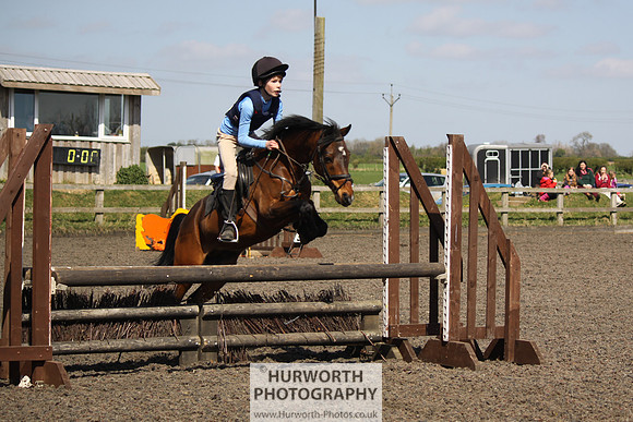 Hurworth Good Friday Show Cross 039