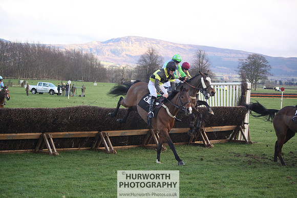 Hurworth Point to Point Maiden Div I 059