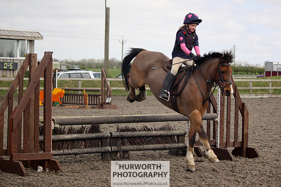 Hurworth Good Friday Show Cross 060