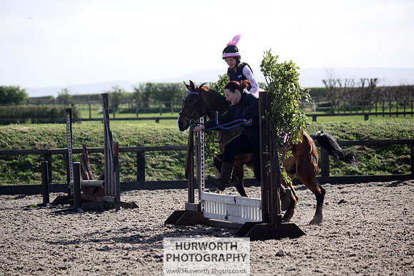 Hurworth Good Friday Show Cross 017