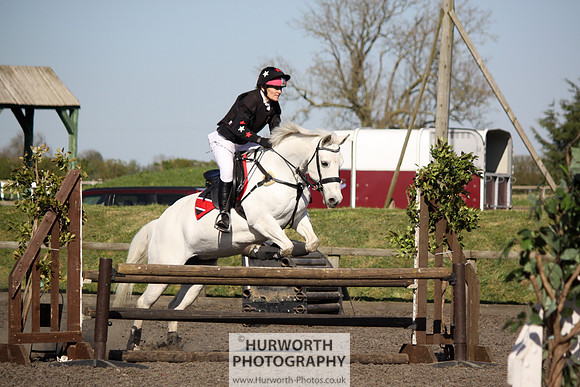 Hurworth Good Friday Show Cross 031